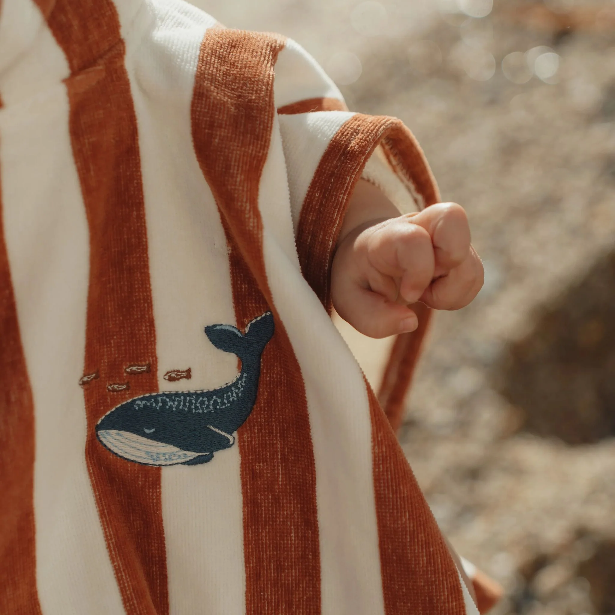 Badponcho - Bruin - Ocean Brown Stripes - Image 4