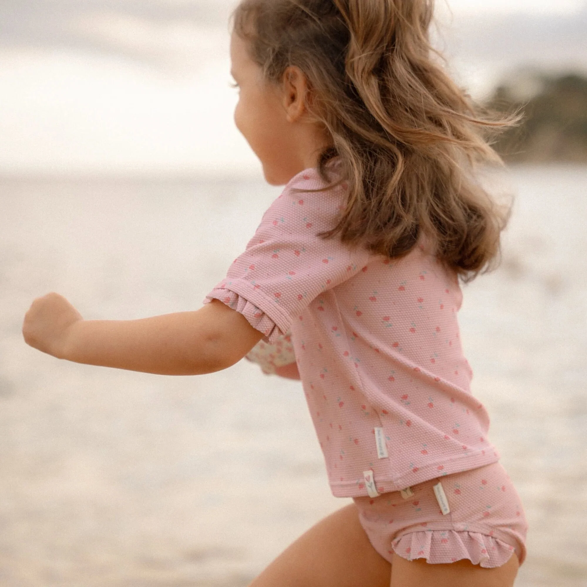 Zwemshirt korte mouw - Lichtroze - Sunny Flowers - Image 5