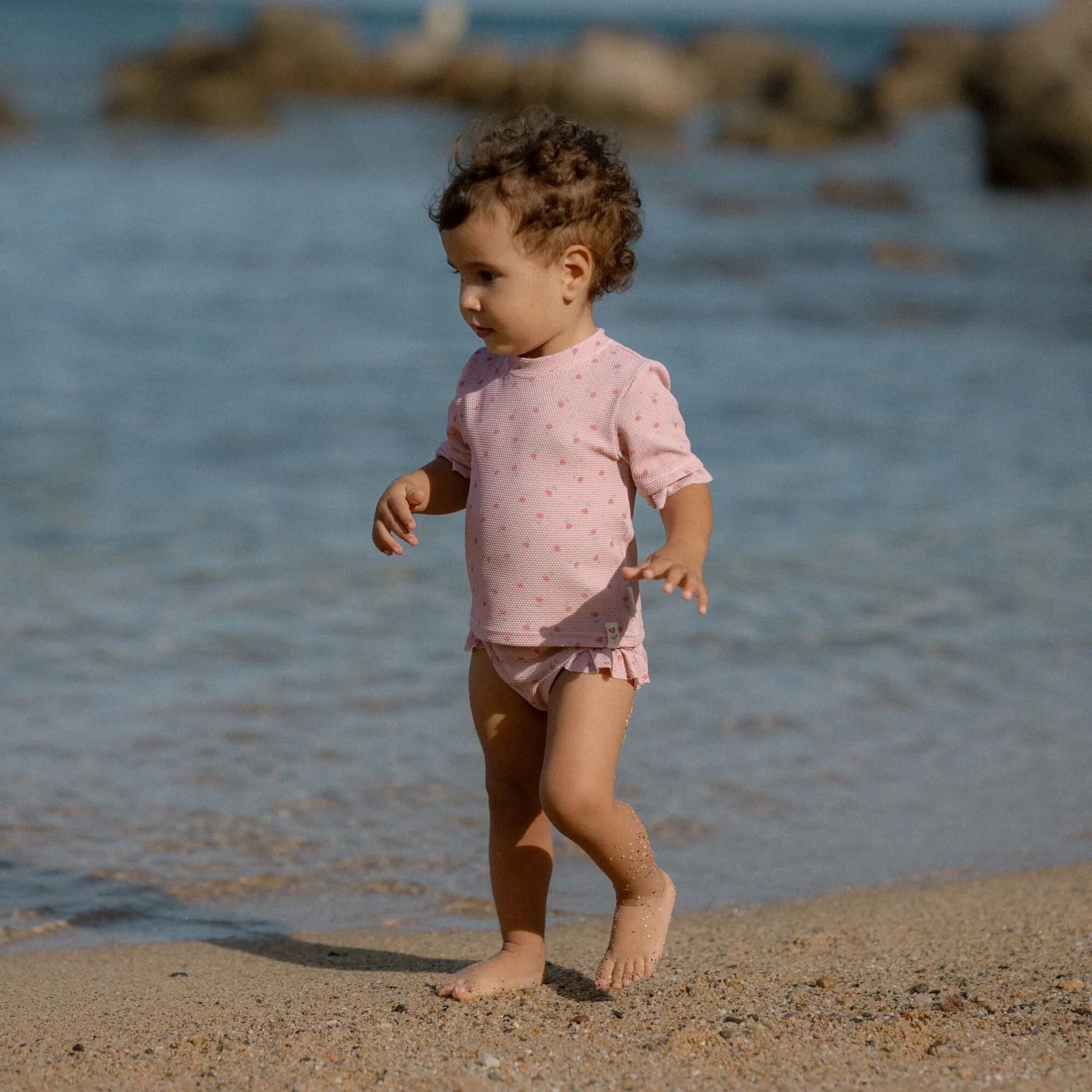 Zwemshirt korte mouw - Lichtroze - Sunny Flowers - Image 6